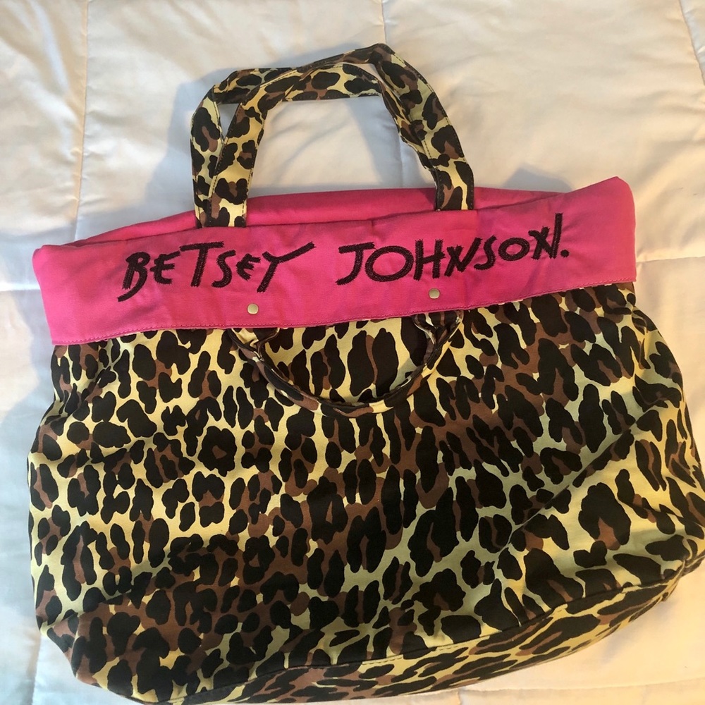 Betsey Johnson Toto bag